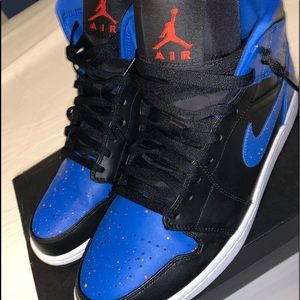 Air Jordan 1 mid “ royal splatter”